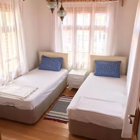 Yat Limani Tarihi Kale Ici Terasli Ev Hébergement de vacances